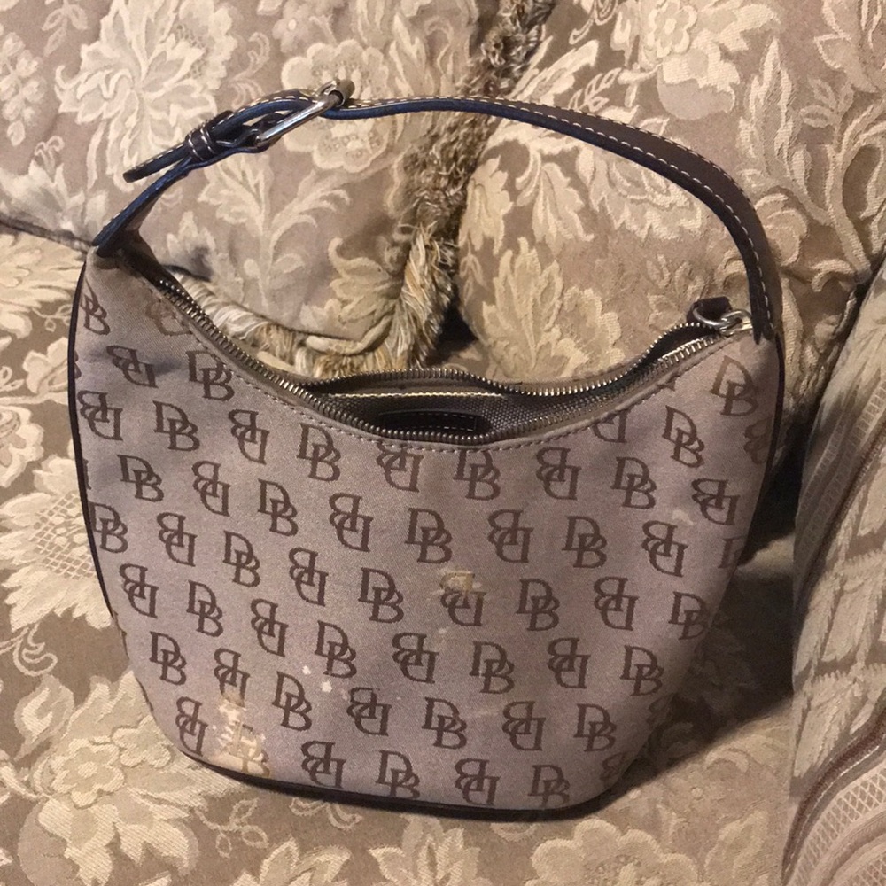 Dooney & Bourke Purse